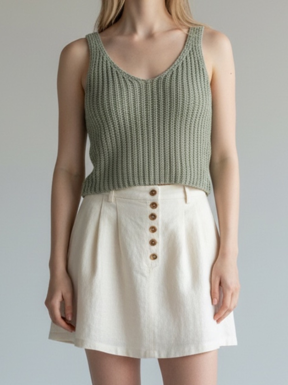 Moon & Madison Sage Green Open Knit Cropped Tank Top Casual Size Large
